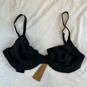 NWT Skims Black Basic Bra